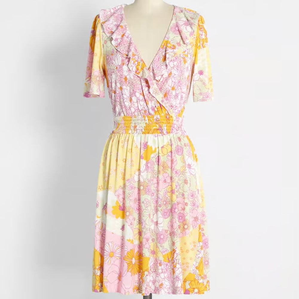 ModCloth Marvelous Flower Medley Surplice Dress Size L